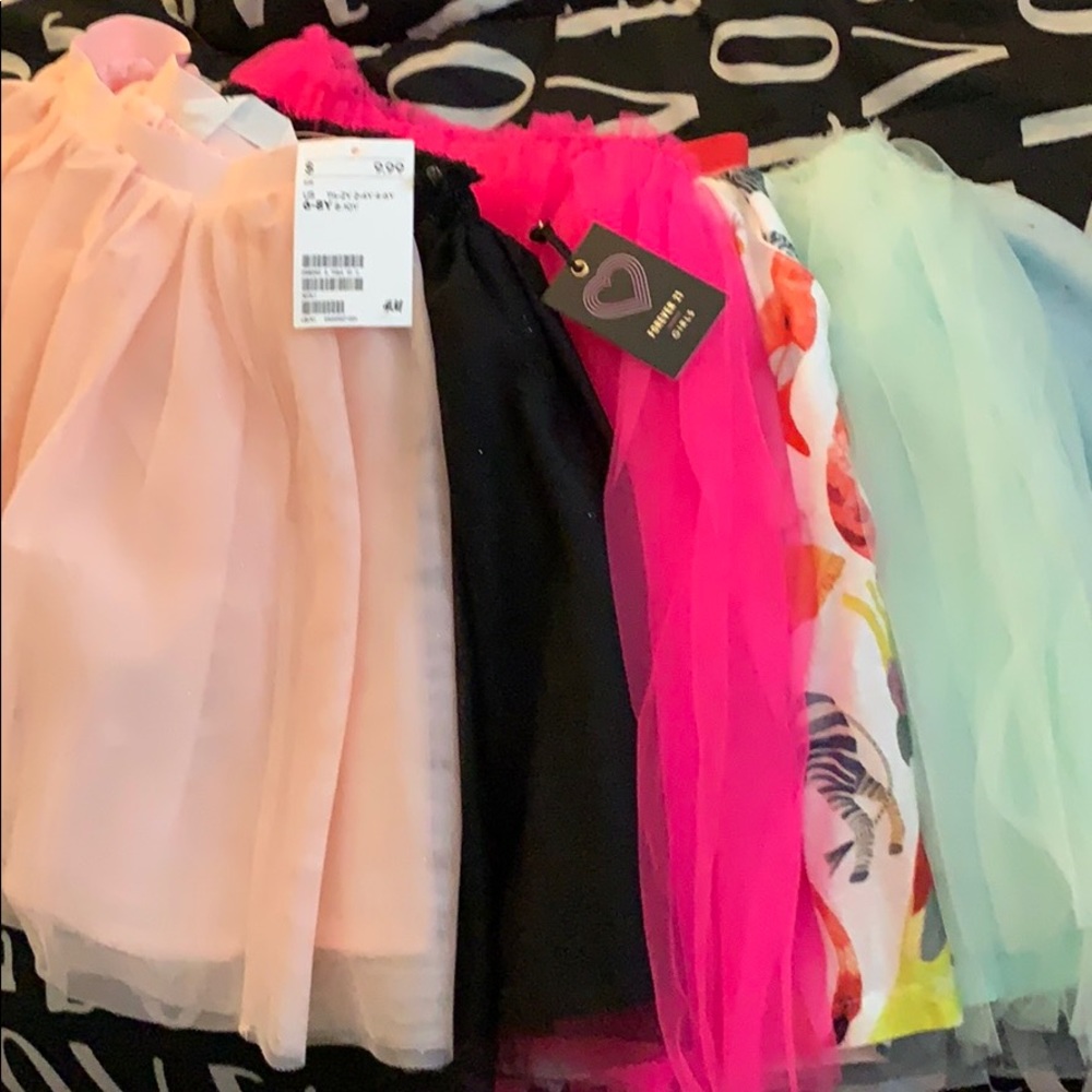 Bundle of 6 skirts